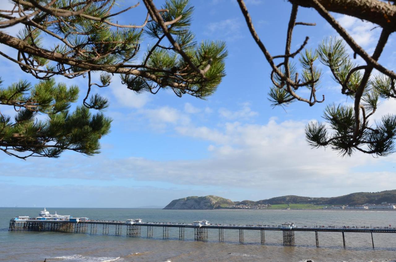 Audley Guest House Llandudno Kültér fotó
